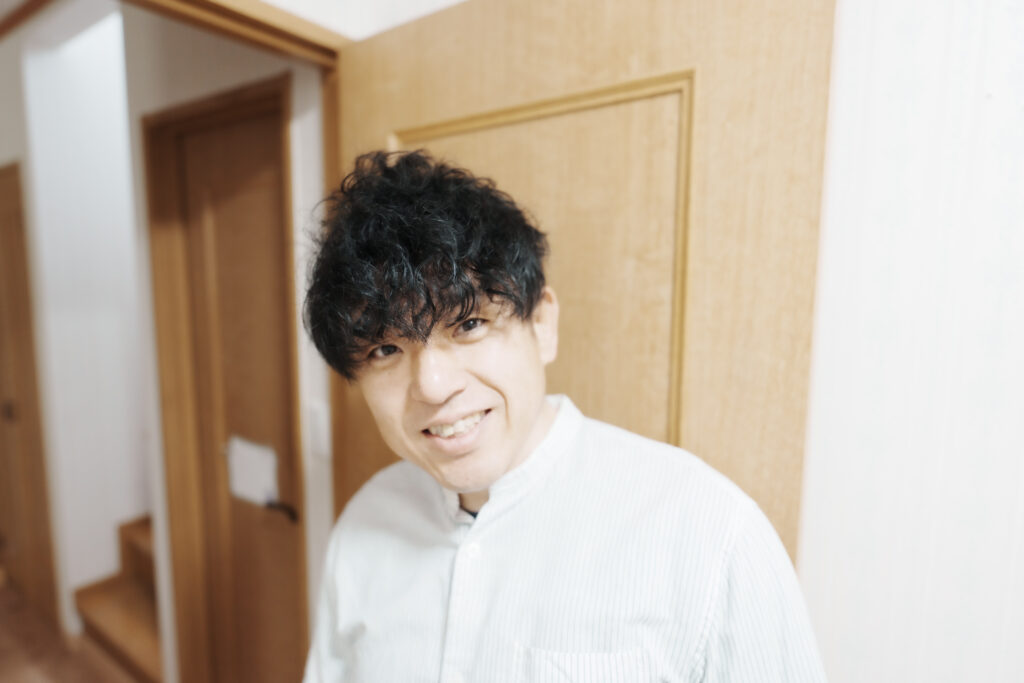 ヘアセットが完了し、ナチュラルな立ち上がりと空気感が出てます。
